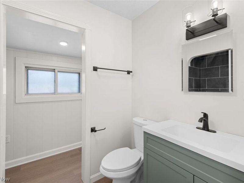 16805 Milburn Avenue, Cleveland, OH 44135 Photo 13