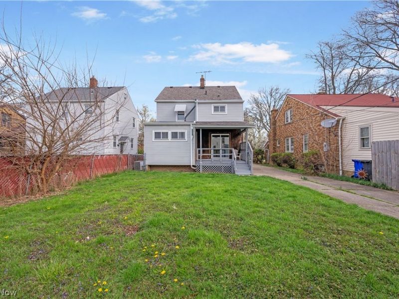 16805 Milburn Avenue, Cleveland, OH 44135 Photo 32