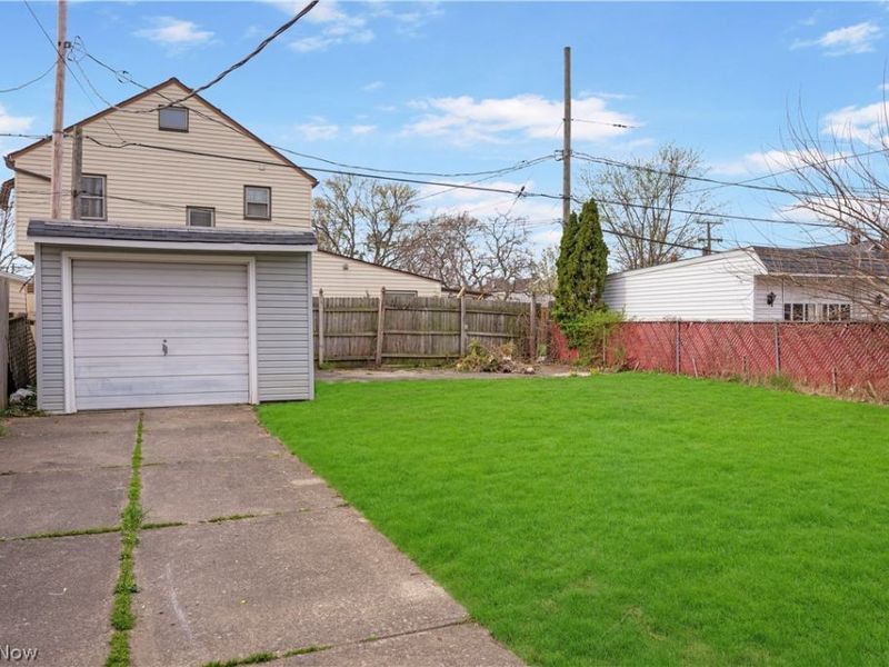 16805 Milburn Avenue, Cleveland, OH 44135 Photo 35
