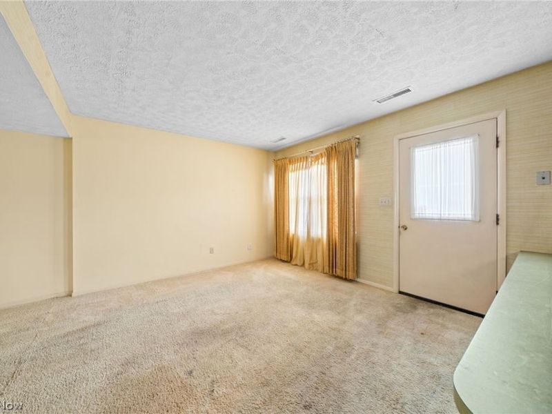 2034 Carlile Drive, Uniontown, OH 44685 Photo 15