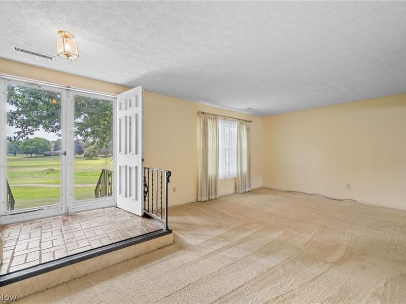 2034 Carlile Drive, Uniontown, OH 44685 Photo 6