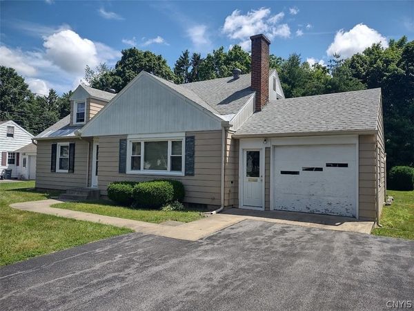 227 Fay Park Drive , Syracuse, NY 13212