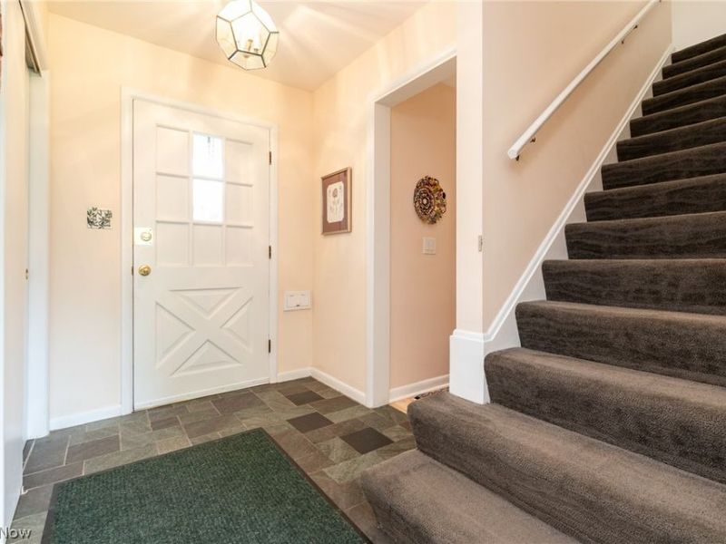 24100 Shaker Boulevard, Shaker Heights, OH 44122 Photo 2