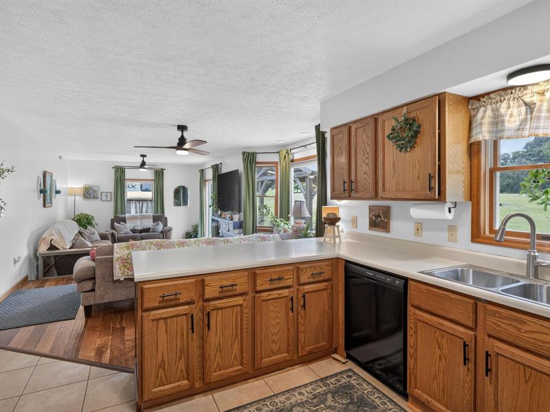 889 Old Elm Road , Chillicothe, OH 45601 Photo 15