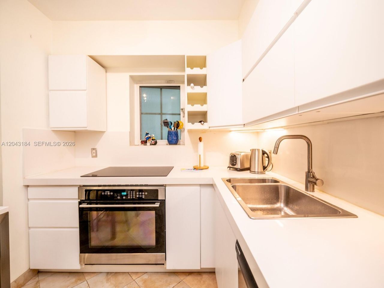 1127 S Meridian Ave , Unit 7-1127, Miami Beach, FL 33139 Photo