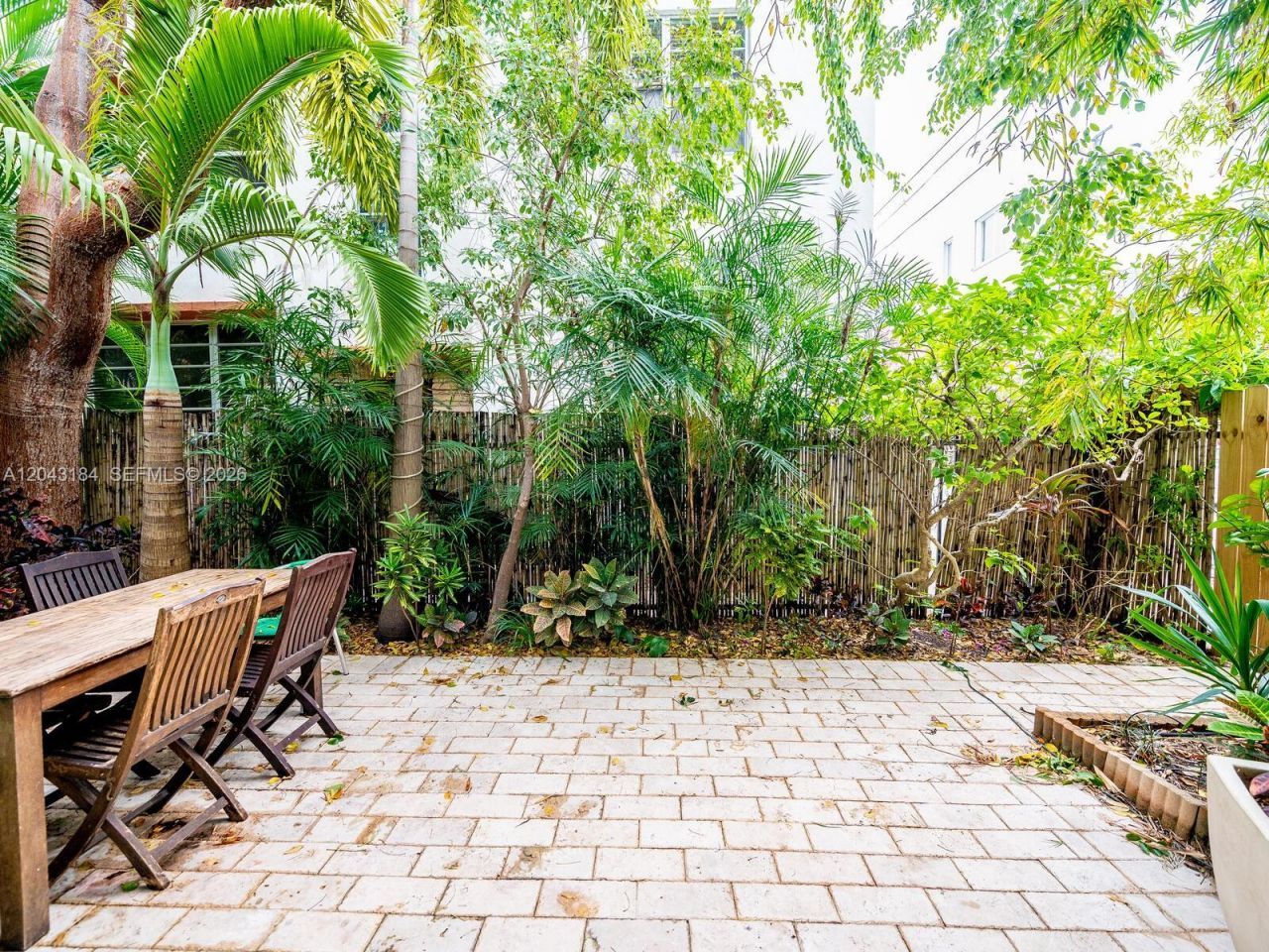 1127 S Meridian Ave , Unit 7-1127, Miami Beach, FL 33139 Photo