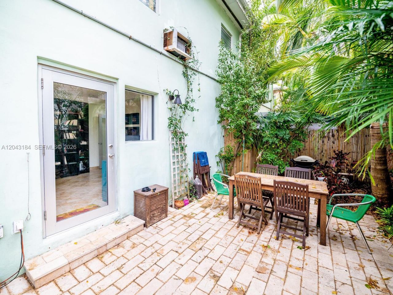 1127 S Meridian Ave , Unit 7-1127, Miami Beach, FL 33139 Photo