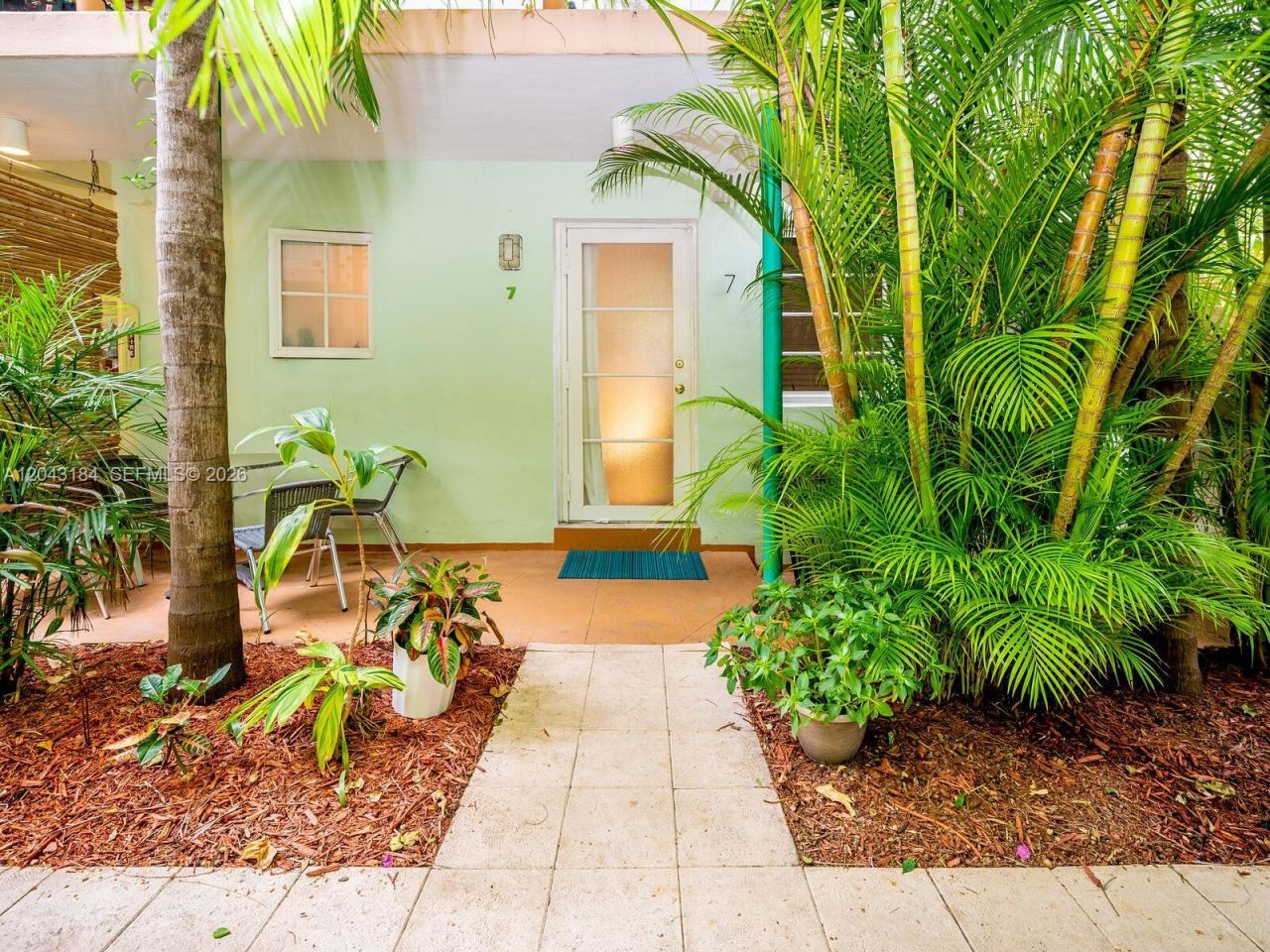 1127 S Meridian Ave , Unit 7-1127, Miami Beach, FL 33139 Photo