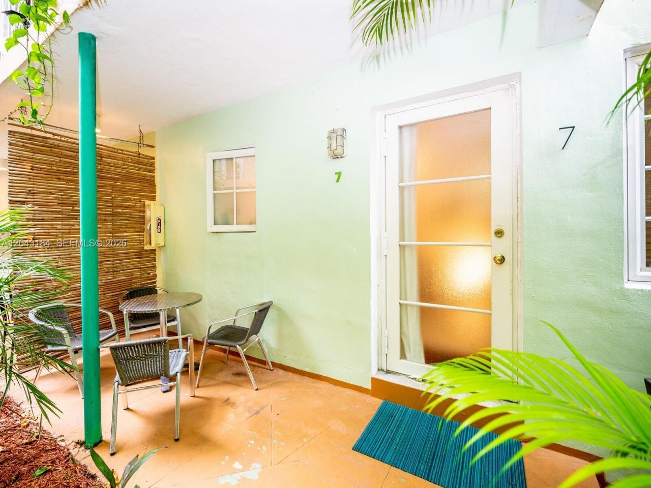 1127 S Meridian Ave , Unit 7-1127, Miami Beach, FL 33139 Photo