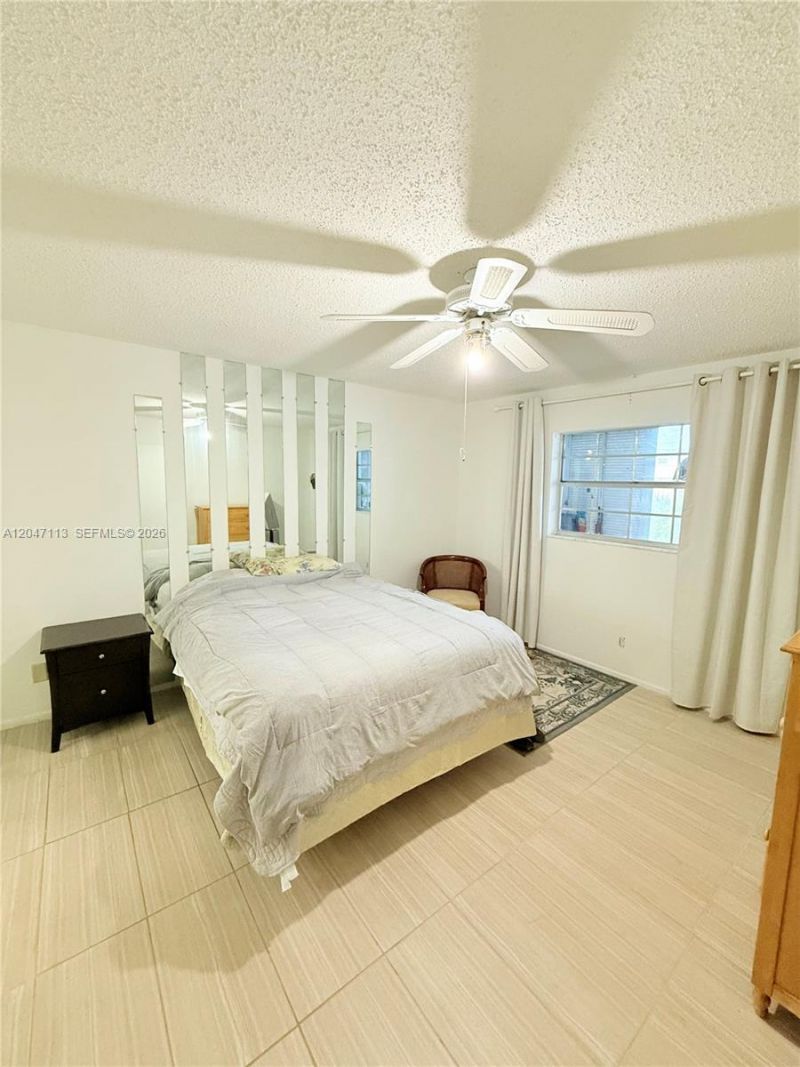 4140 NW 44th Ave , Unit 305, Lauderdale Lakes, FL 33319 Photo