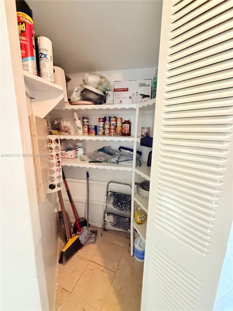 4140 NW 44th Ave , Unit 305, Lauderdale Lakes, FL 33319 Photo