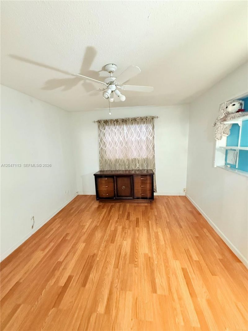 4140 NW 44th Ave , Unit 305, Lauderdale Lakes, FL 33319 Photo