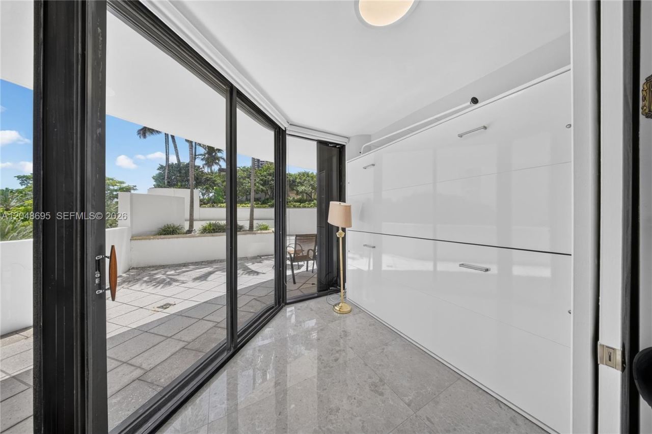 2800 Island Blvd, Unit 302, Aventura, FL 33160 Photo