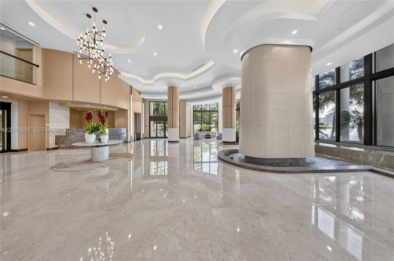 2800 Island Blvd, Unit 302, Aventura, FL 33160 Photo