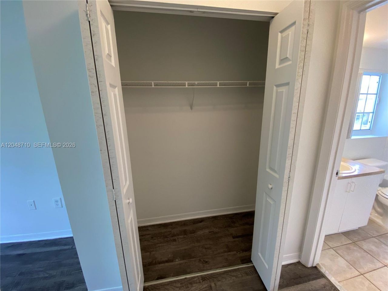 4177 N Haverhill Rd, Unit 808, West Palm Beach, FL 33417 Photo