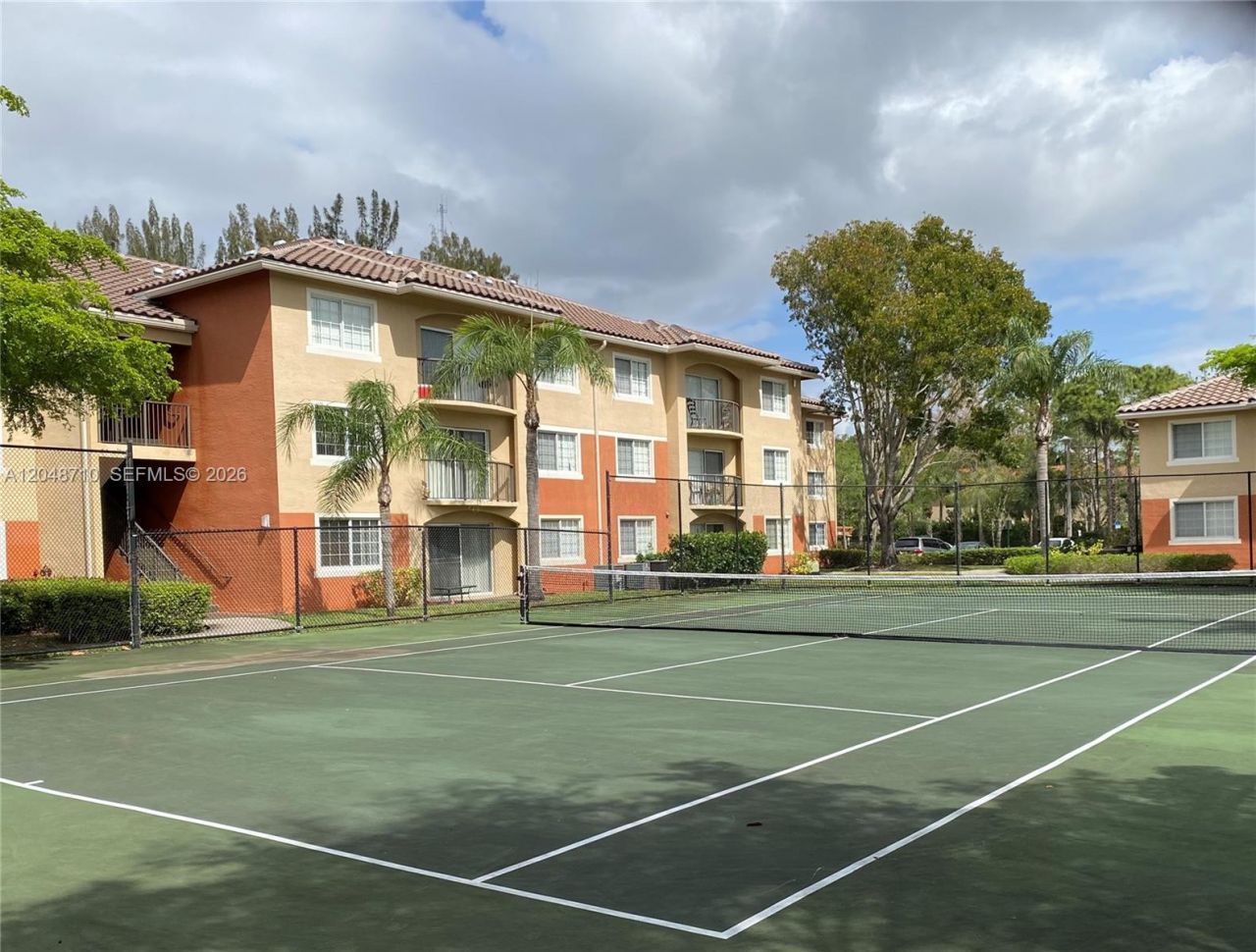 4177 N Haverhill Rd, Unit 808, West Palm Beach, FL 33417 Photo