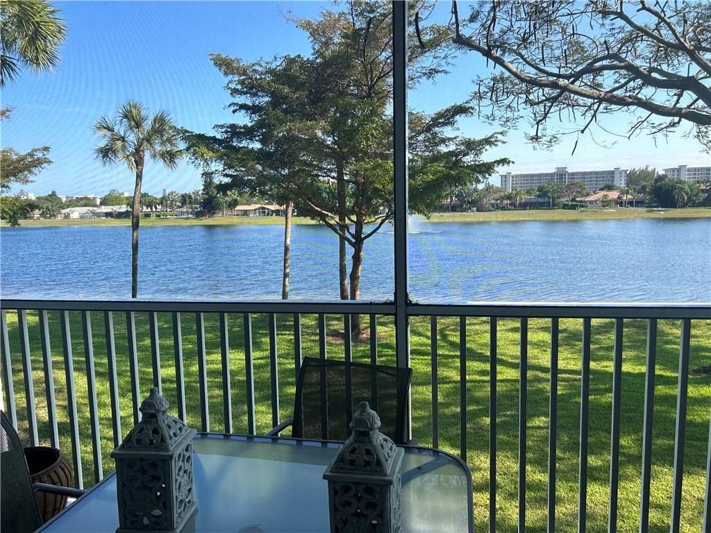 3150 N Course Lane, Unit 207, Pompano Beach, FL 33069 Photo