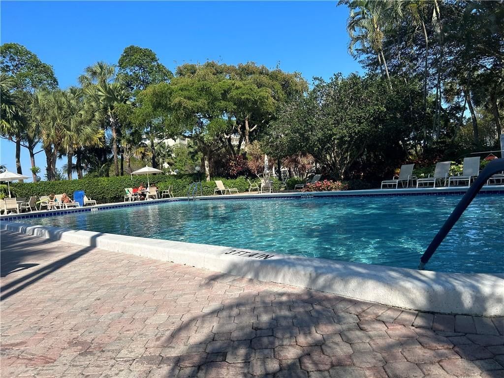3150 N Course Lane, Unit 207, Pompano Beach, FL 33069 Photo