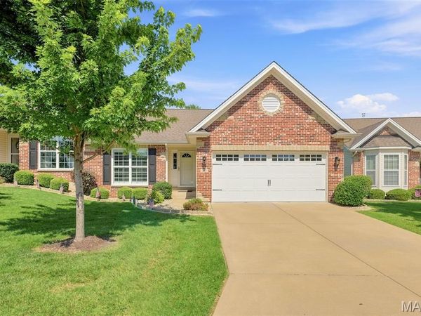 145 Dornoch Drive , St Charles, MO 63301