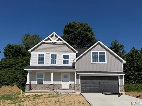 208 Bunkum Woods Drive , Fairview Heights, IL 62208