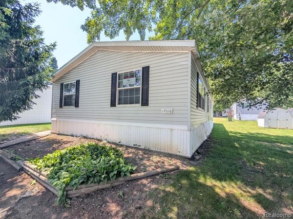 17016 Sleepy Hollow Boulevard, Holly Twp, MI 48442