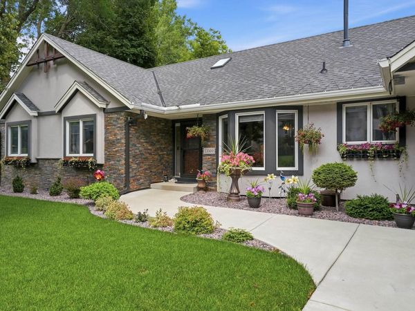 13500 Georgia Drive, Apple Valley, MN 55124