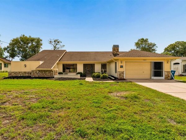 5284 LYDIA COURT , SPRING HILL, FL 34608