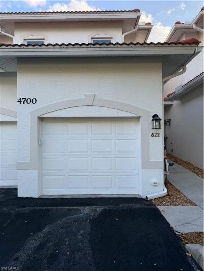 4700 Yacht Harbor Dr, Unit 622, Naples, FL 34112 Photo