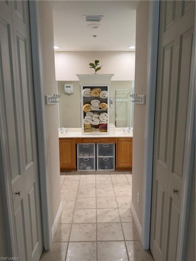 4700 Yacht Harbor Dr, Unit 622, Naples, FL 34112 Photo