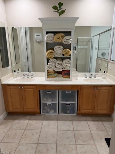 4700 Yacht Harbor Dr, Unit 622, Naples, FL 34112 Photo