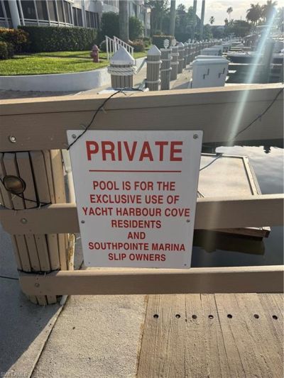 4700 Yacht Harbor Dr, Unit 622, Naples, FL 34112 Photo