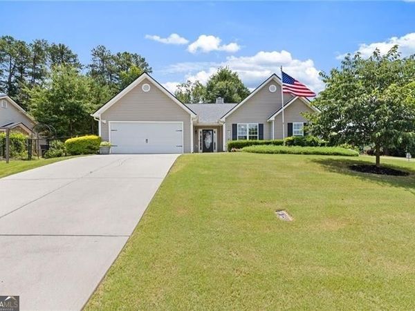 521 Embassy Walk, Winder, GA 30680