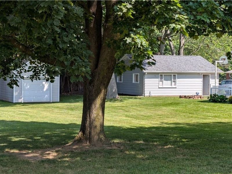 1020 E Lincoln Way, Minerva, OH 44657 Photo 3