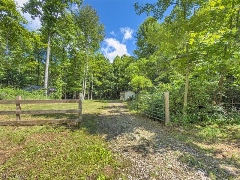 6985 Brush Run Road, Cambridge, OH 43725 Photo 13