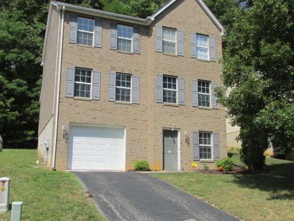 1722 Connors Run , Salem, VA 24153