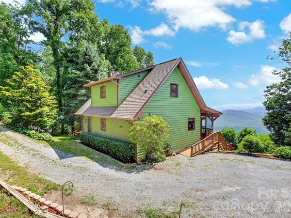 1347 Wipprecht Drive , Spruce Pine, NC 28777