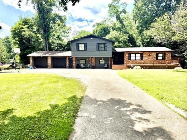 1 Collins Lane, Barboursville, WV 25504
