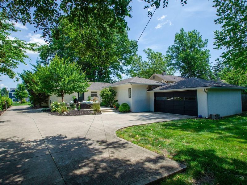 207 Eastmoor Boulevard, Columbus, OH 43209 Photo 37