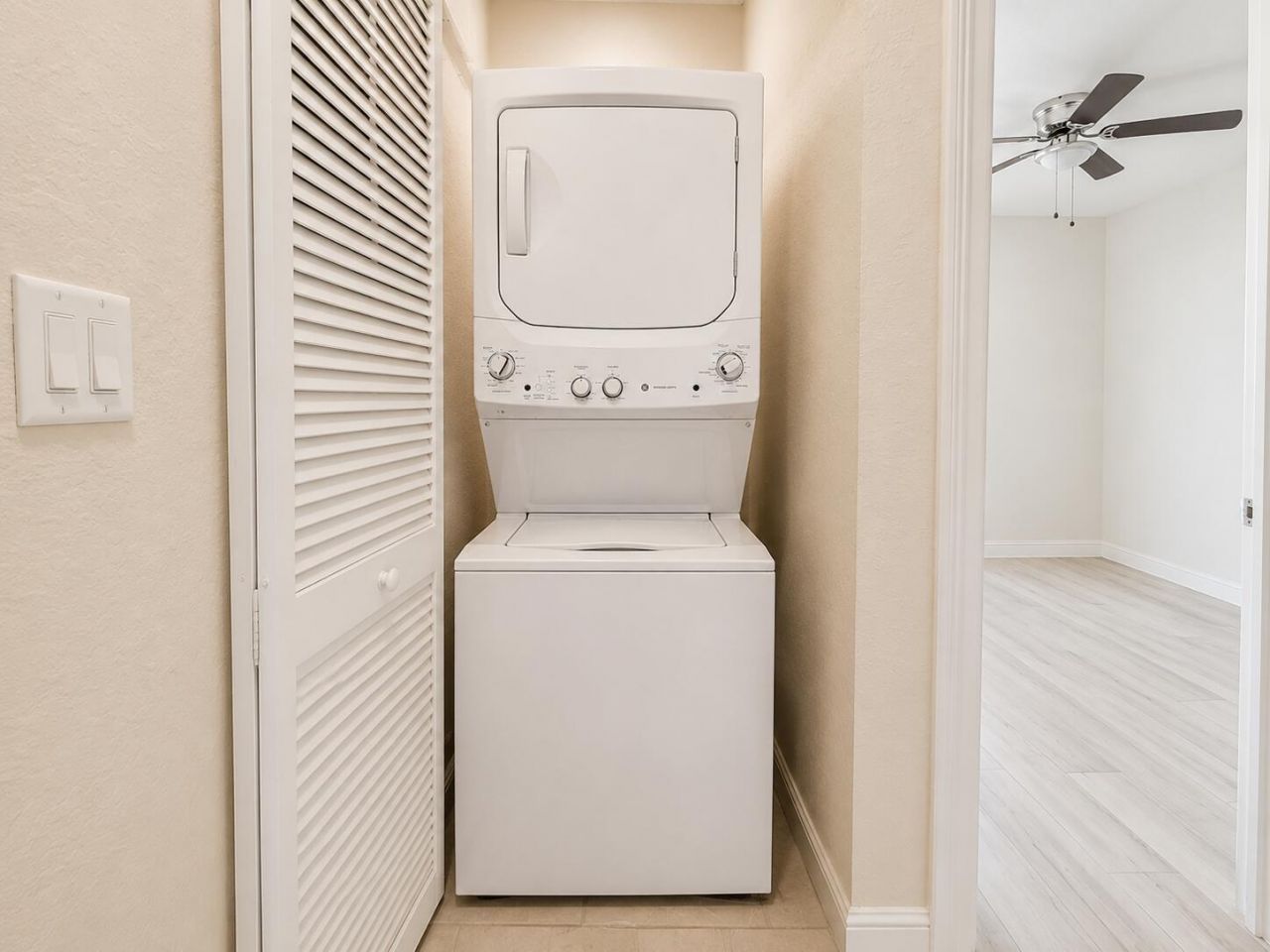 780 Marina Del Ray Lane, Unit 4, West Palm Beach, FL 33401 Photo