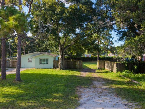 3516 Avenue F, Fort Pierce, FL 34947