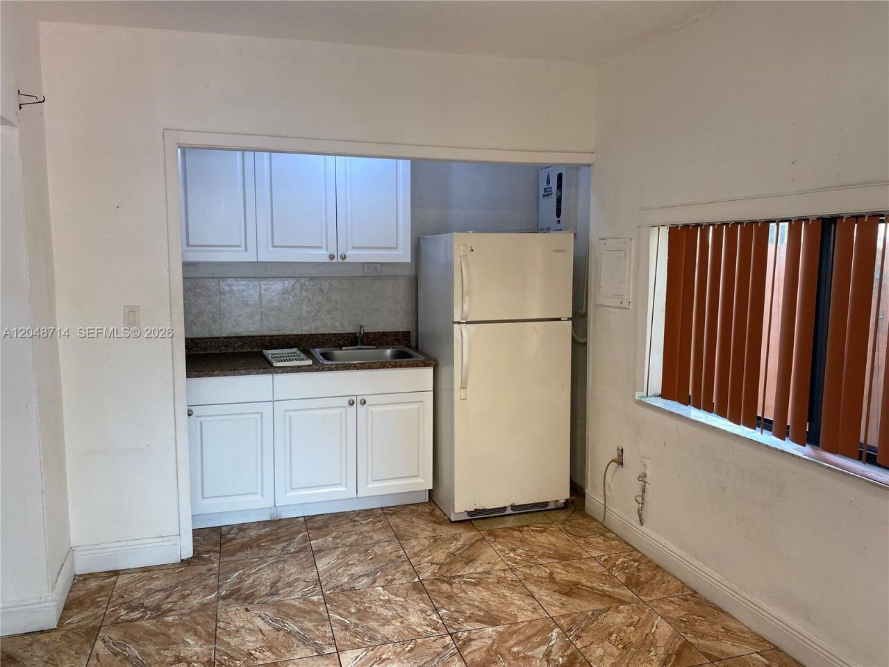 2460 NW 15th St , Unit 4, Miami, FL 33125 Photo