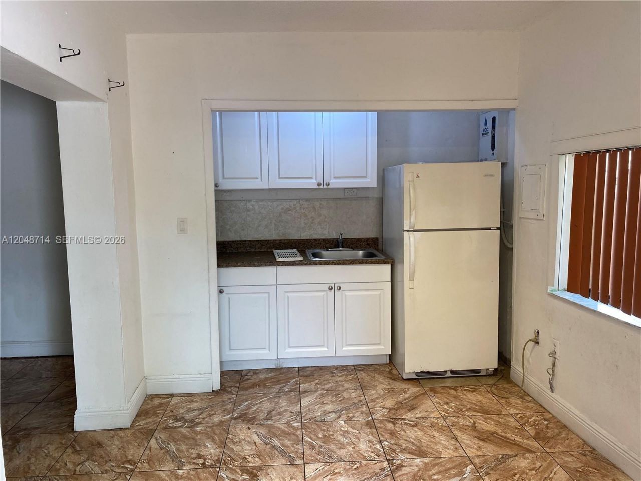 2460 NW 15th St , Unit 4, Miami, FL 33125 Photo