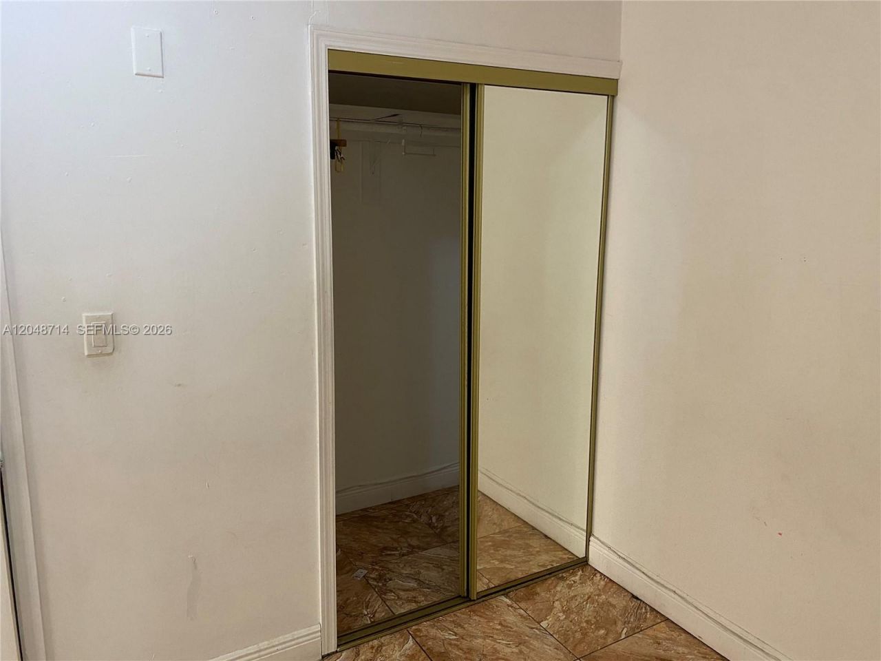 2460 NW 15th St , Unit 4, Miami, FL 33125 Photo