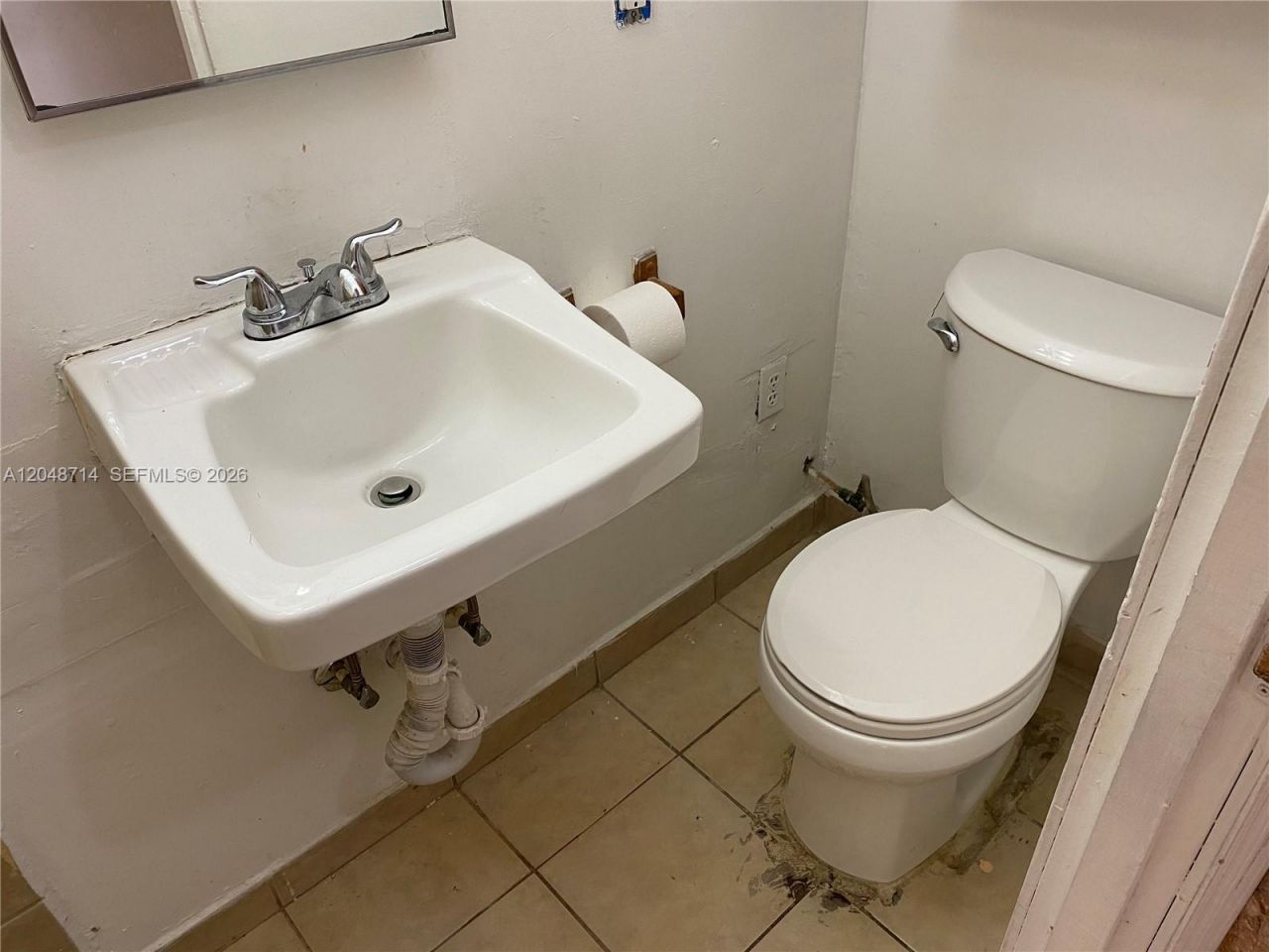 2460 NW 15th St , Unit 4, Miami, FL 33125 Photo