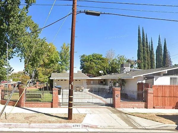 8740 Winnetka, Los Angeles, CA 91324