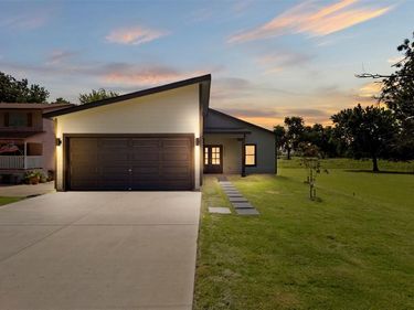 4406 S Ottawa Road, Dallas, TX 75212