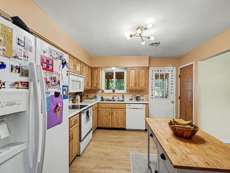 6417 Mapleton Avenue, Delhi Twp, OH 45233 Photo 13