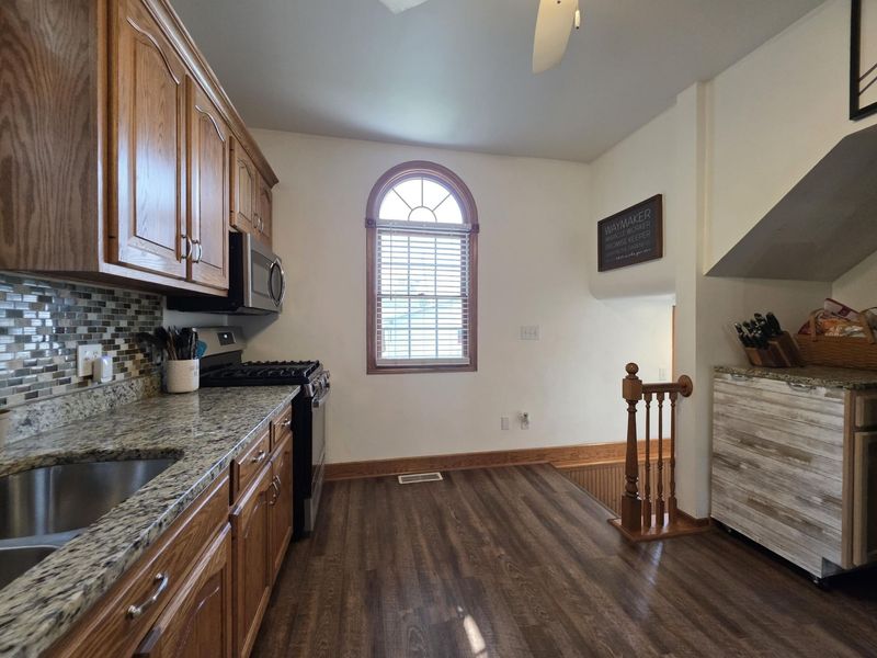 512 W Benton Street, Wapakoneta, OH 45895 Photo 13