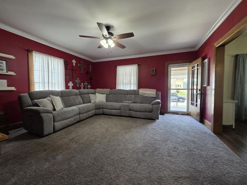 512 W Benton Street, Wapakoneta, OH 45895 Photo 4