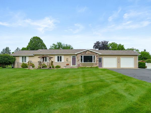 47260 Klett Road, Paw Paw, MI 49079